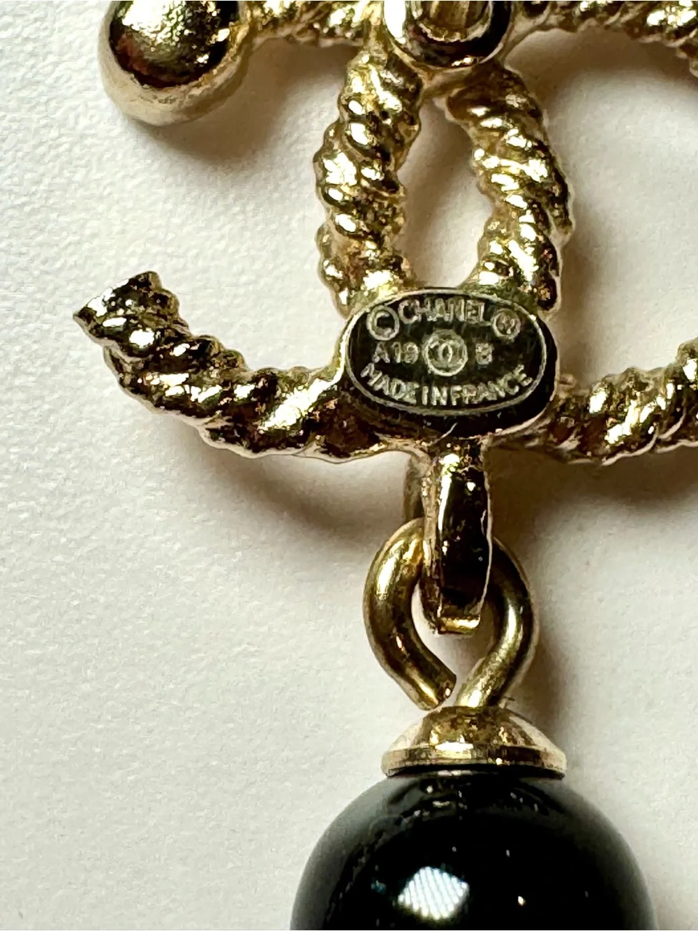 Chanel CC Logo Pearl, Crystal, & Resin Drop Earrings W Box